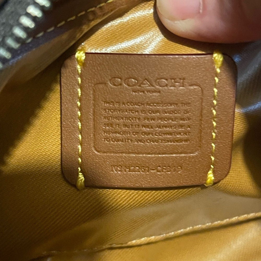 Coach Floral Embossed Brown Leather Bag. NWOT - Picture 5 of 8